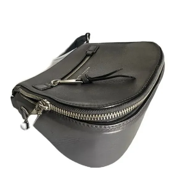 ★‎ EUC Marc Jacobs Recruit Nomad Saddle Gray Crossbody Bag - Picture 6 of 13